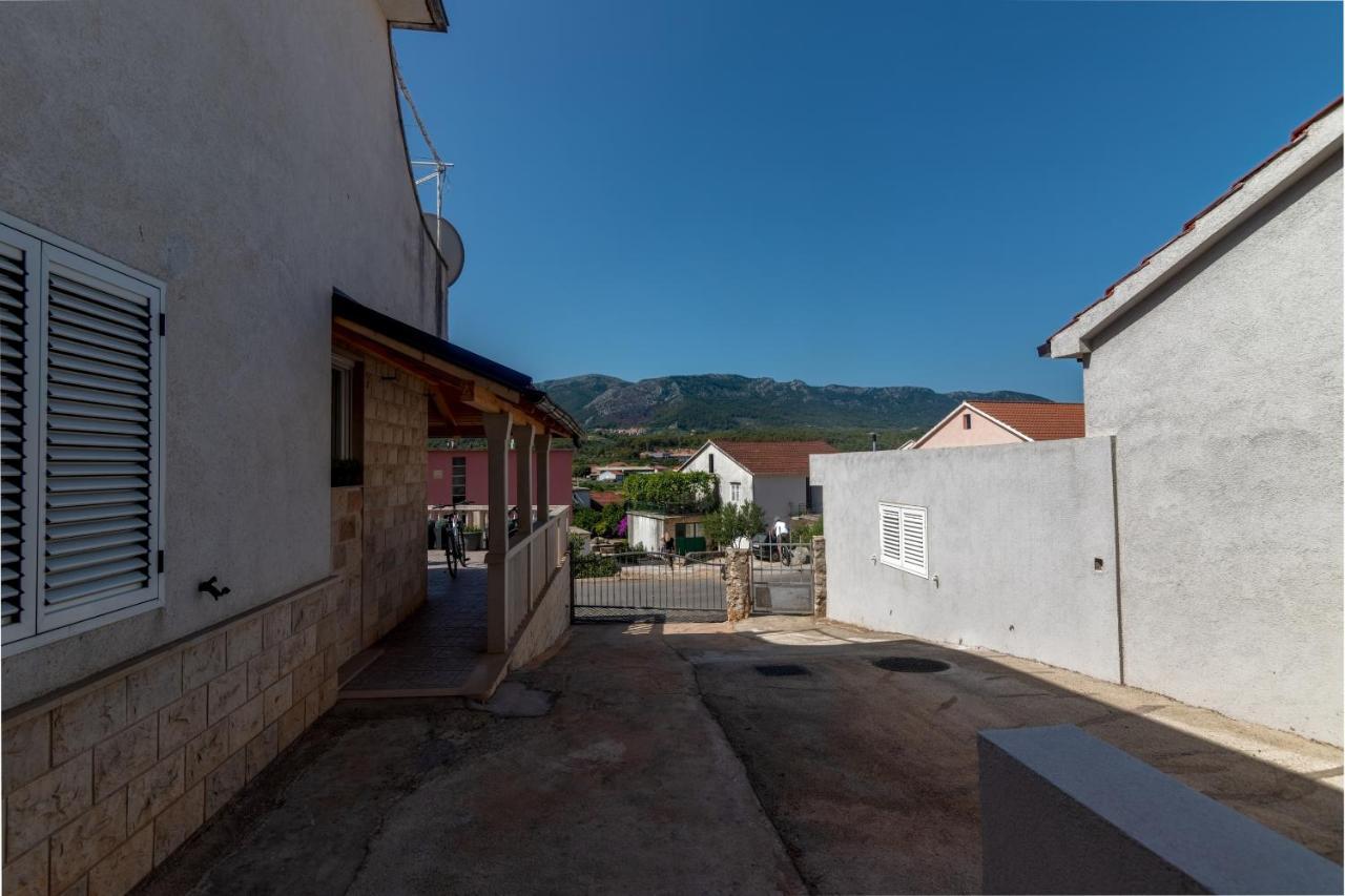 With A Parking Space Jelsa, Hvar - 134 Apartment *