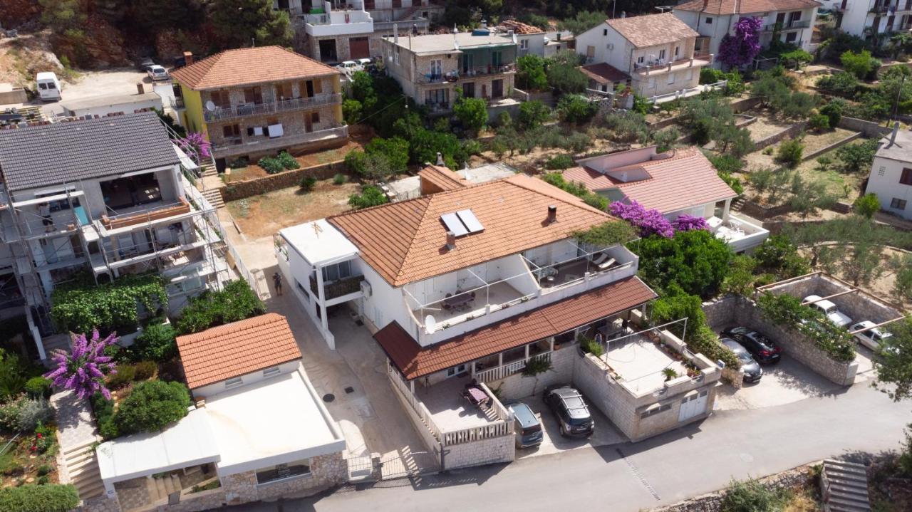 With A Parking Space Jelsa, Hvar - 134 Apartment